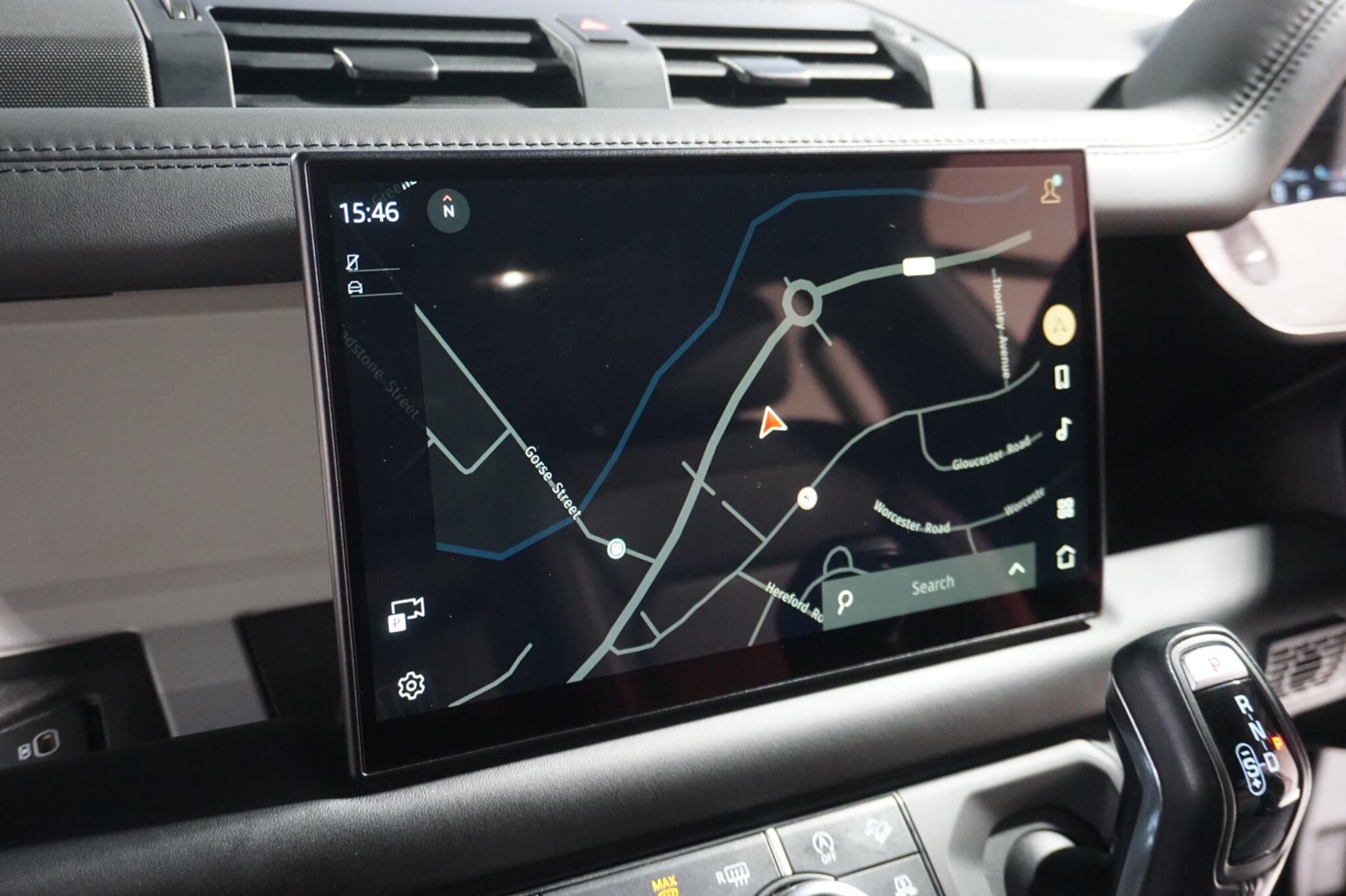 Land Rover Defender 110 3.0 D300 MHEV X-Dynamic HSE SUV 5dr Diesel Auto 4WD Euro 6 (s/s) (300 ps)